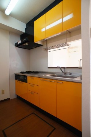 メープルヒルズAのキッチン|※写真は別部屋です。