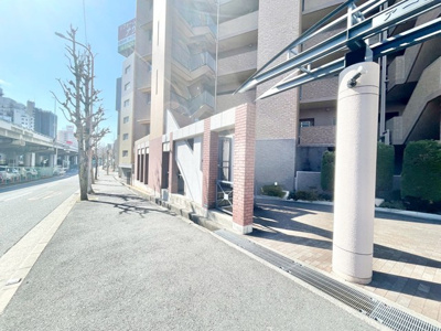 【周辺】 | アールヴェール緑地公園 | 現在ご返済中のカーローン・カードローン・教育ローンなどを住宅ローンに一本化したり、家具家電購入費用・引越し費用を住宅ローンと組み合わせるなど、お客さまにメリットの多い住宅ローンのご提案が可能です。