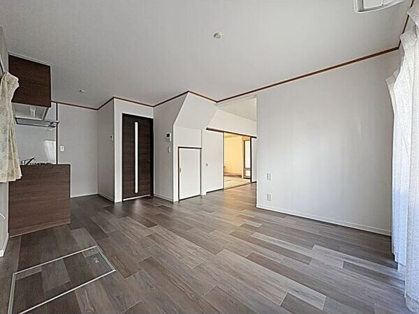 はなの芽貸家の居間・リビング