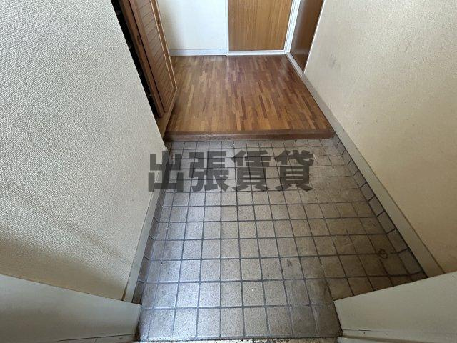 仲介手数料0円！！リアライズ若鶴の玄関