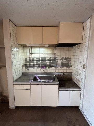 仲介手数料0円！！リアライズ若鶴のキッチン