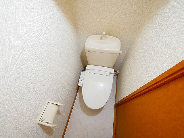 レオパレス萩ヶ丘のトイレ|清潔感のあるトイレです