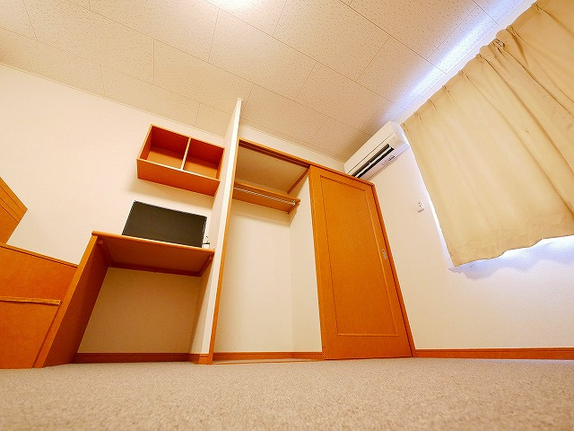 レオパレス萩ヶ丘の収納|専用の収納スペースです