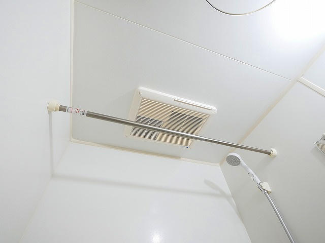 レオパレス萩ヶ丘の設備|浴室乾燥です