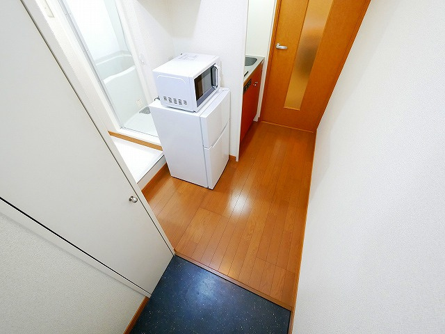 レオパレス萩ヶ丘の玄関|ゆったりとした玄関です