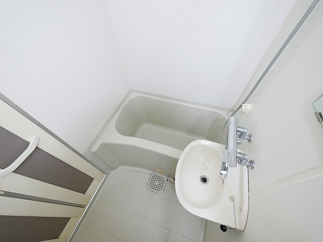 レオパレス萩ヶ丘の設備|コンパクトで使いやすい洗面所