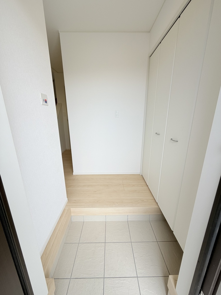 波田第8の玄関