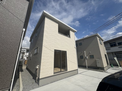 【外観】 | 豊見城市我那覇（全3棟）2号棟 | 2号棟　駐車2台可♪