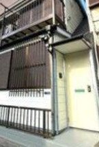 ヒルズＢのエントランス