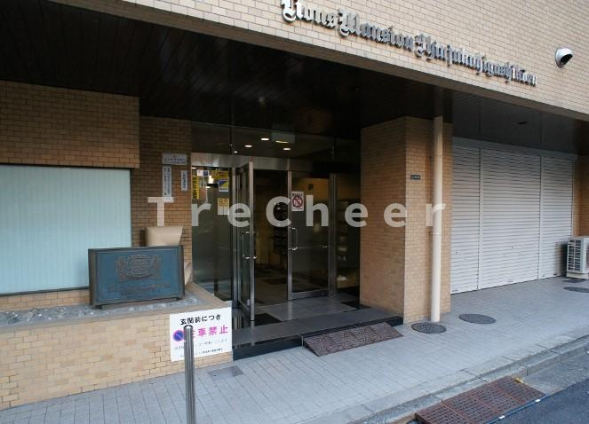 ライオンズマンション新宿東公園のエントランス