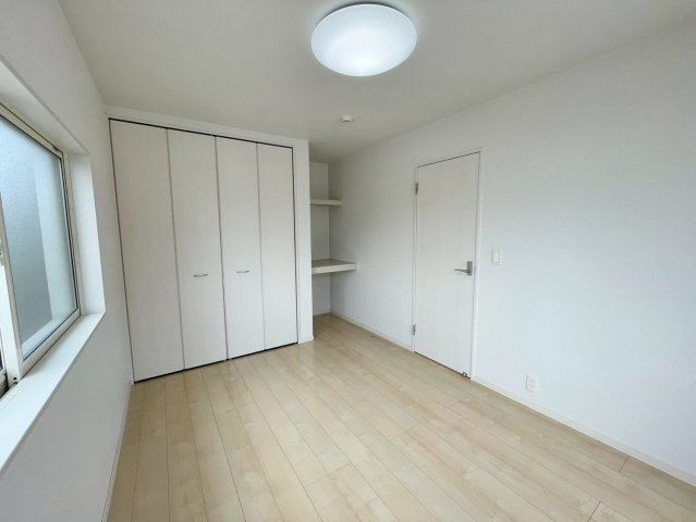 【洋室】 | 太田市下浜田町中古戸建