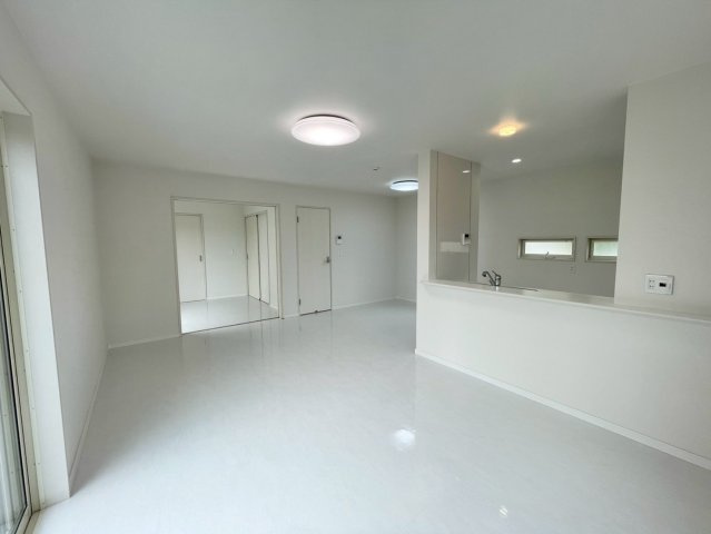 【居間・リビング】 | 太田市下浜田町中古戸建