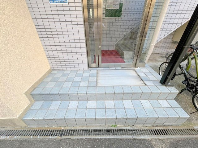 ディアーナTCTのエントランス