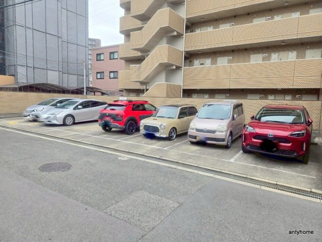 豊新グランドハイツ北の駐車場