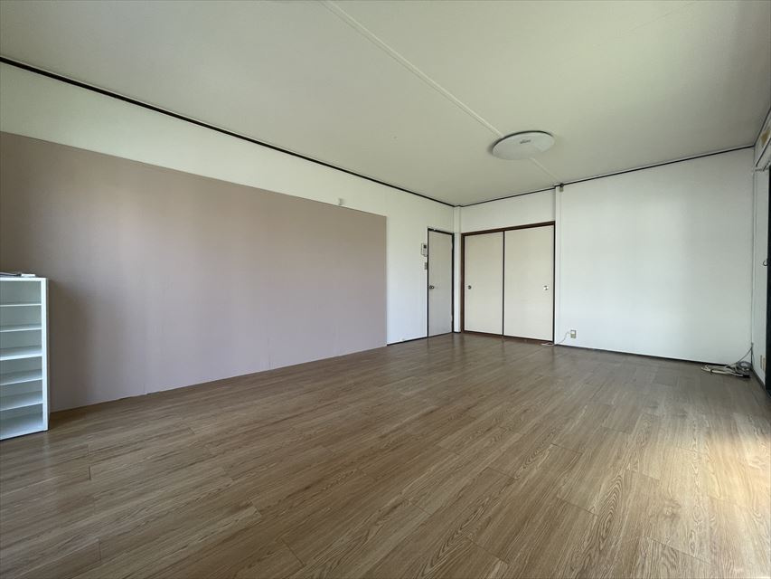 椿山貸家の居間・リビング|ゆったりとしたリビングです