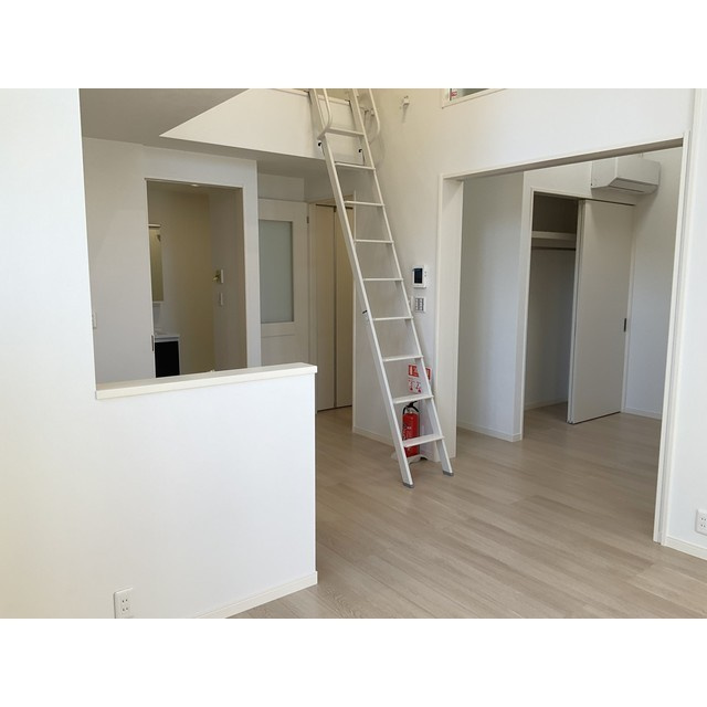 Lys blancの居間・リビング|ゆったりとした居間です