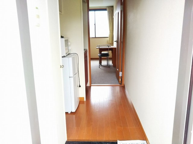 レオパレスヨコタの玄関