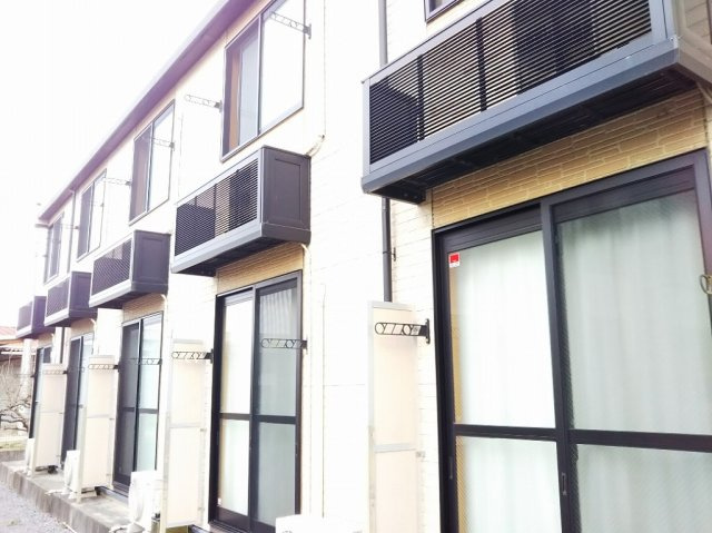 レオパレスヨコタのバルコニー