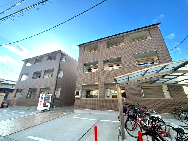 ラ・メール本町A棟の外観