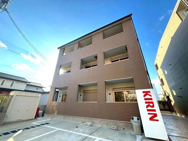 ラ・メール本町A棟の外観