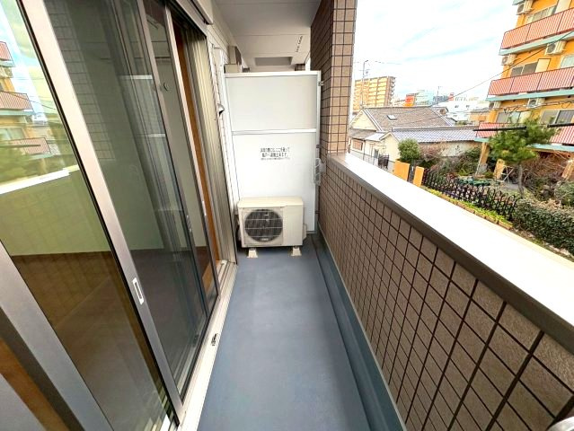 ラ・メール本町A棟のバルコニー