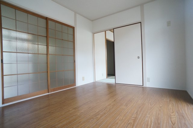 エルディムコスモⅠの居間・リビング|参考、同建物・同間取りの号室