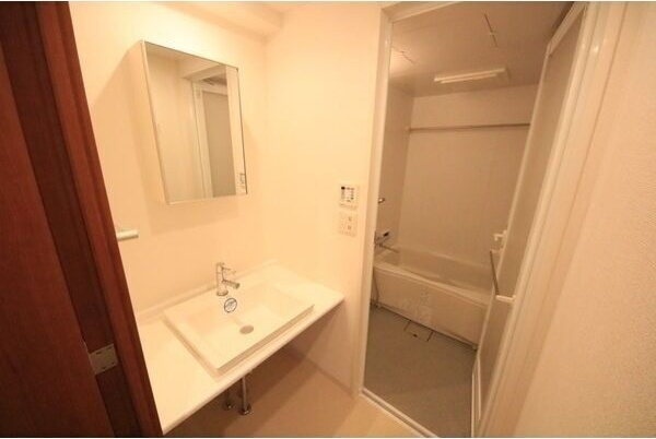 レジディア高岳の洗面所