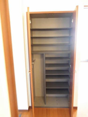 【玄関】 | ミレニアムガーデンⅡ | シューズボックス