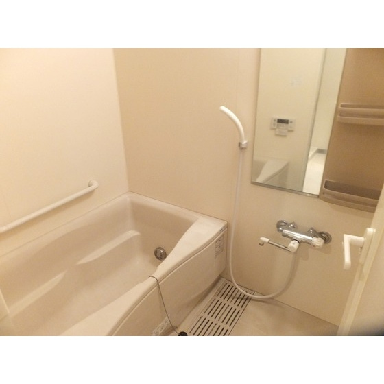 ロイヤルヒルズ中浦和の浴室|日々の疲れを癒すお風呂付です