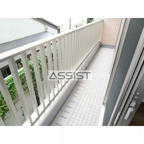 ステージクォリアップ経堂のバルコニー