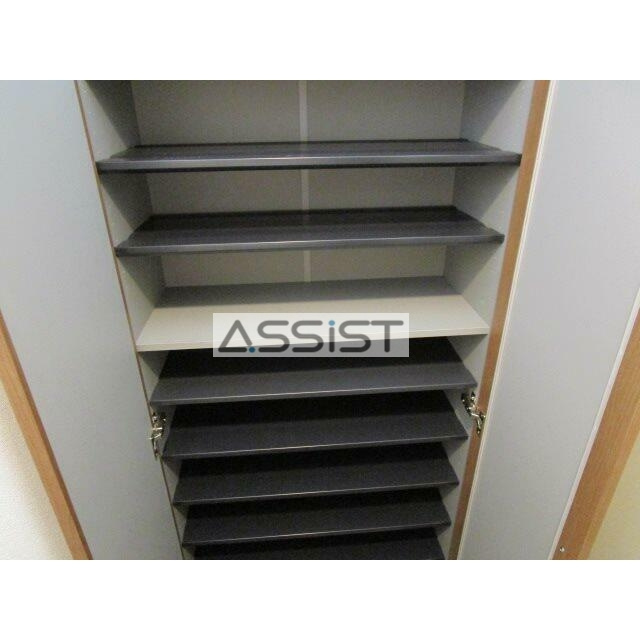 ステージクォリアップ経堂の玄関