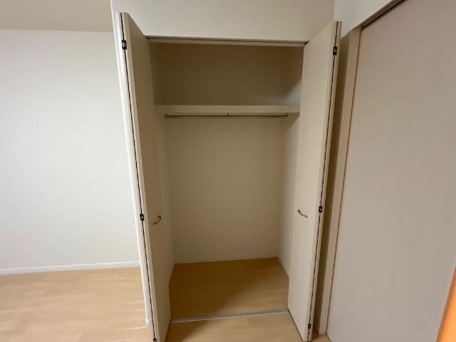 ゴールドクレストの収納|クローゼット（イメージ）