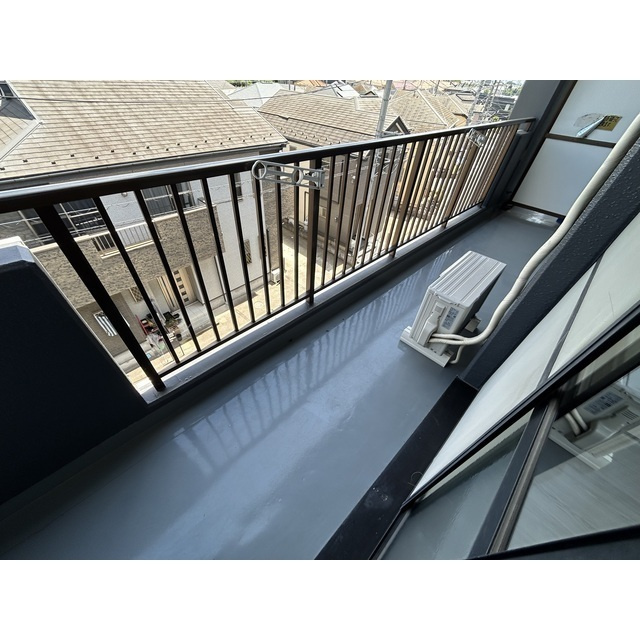 ラ・スペースのバルコニー|バルコニーからの眺めを楽しみながら食事をしませんか