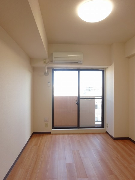 ライオンズマンション西川口第壱壱の居間・リビング|使いやすい居間です