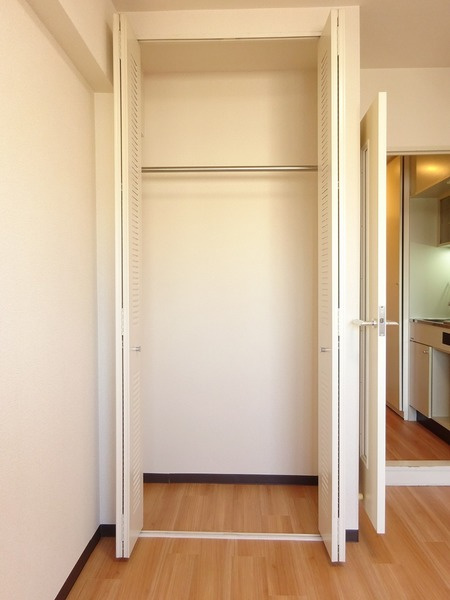 ライオンズマンション西川口第壱壱の収納|専用の収納スペースです