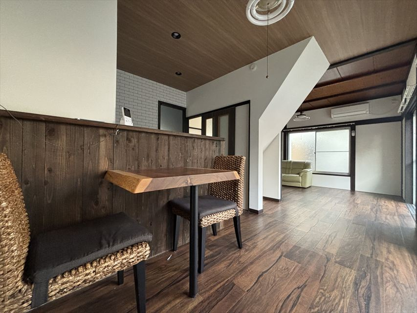 villageⅠのその他|机、椅子、ソファーは残置