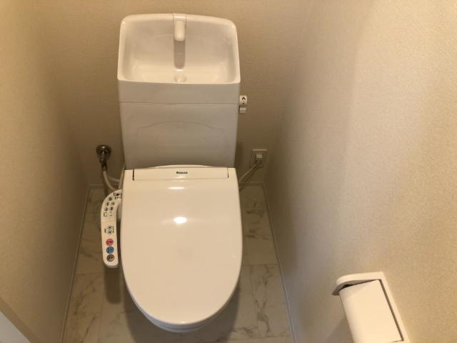 フレグランスリアンのトイレ|シャワー付トイレ