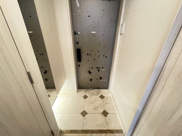 PHOENIX Clove Tomoiの玄関