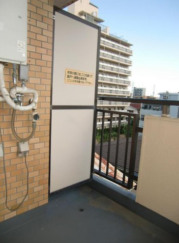 日神パレス武蔵関のバルコニー