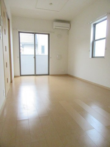 ウィステリアガーデン　Ｃの居間・リビング|こちらの居間で趣味の時間をお楽しみください