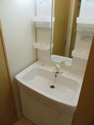 イルマーレ　Ｃの洗面所|忙しい朝には欠かせない洗面所です
