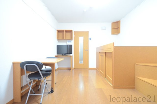 レオパレス眺望の居間・リビング|備品や設備仕様は号室等により異なります現地をご確認下さい。