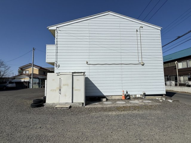 想定年間賃料474万　想定利回り13.54％　木造の外観