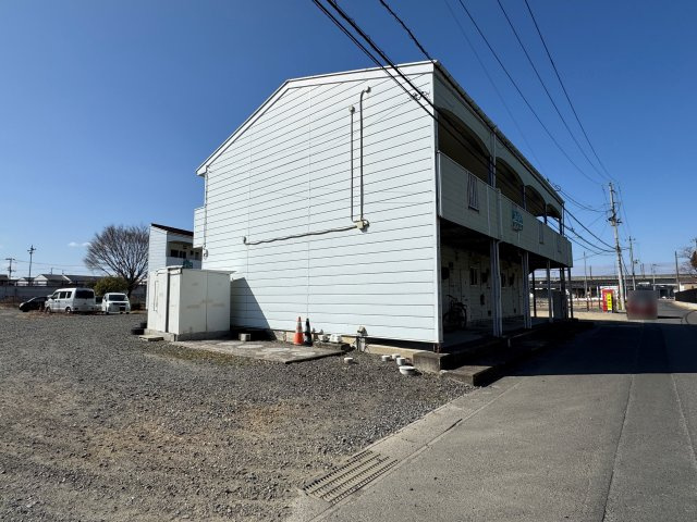 想定年間賃料474万　想定利回り13.54％　木造の外観