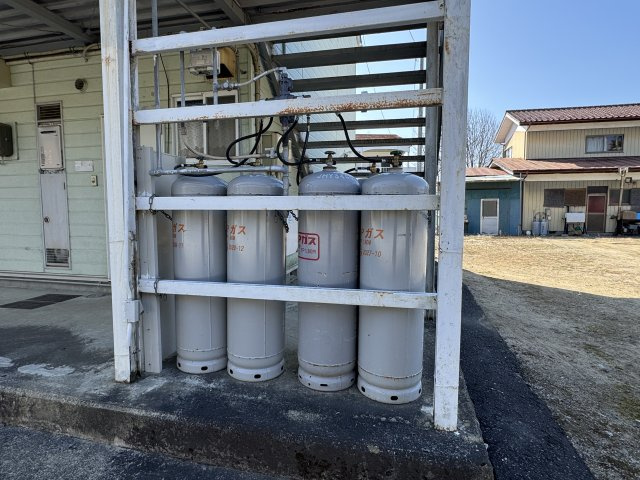 想定年間賃料474万　想定利回り13.54％　木造のその他共用部分