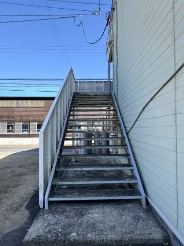 想定年間賃料474万　想定利回り13.54％　木造のその他共用部分