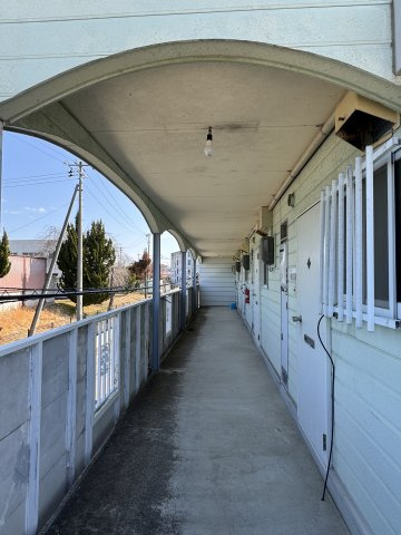 想定年間賃料474万　想定利回り13.54％　木造のその他共用部分