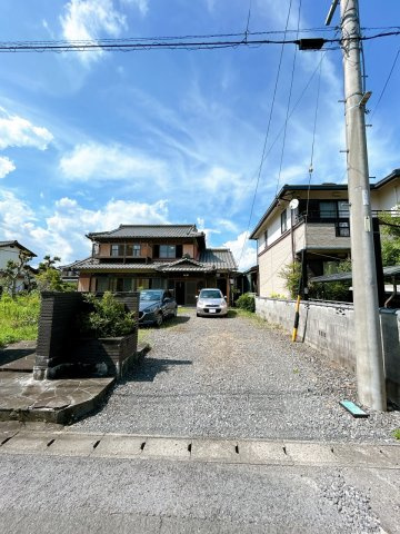 【商談中】リフォーム中古戸建　安八郡神戸町大字加納　昭和56年築の駐車場|駐車場