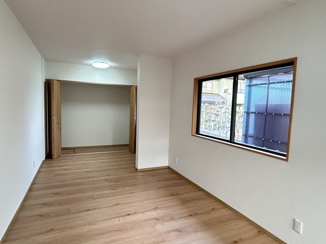 【商談中】リフォーム中古戸建　安八郡神戸町大字加納　昭和56年築の洋室