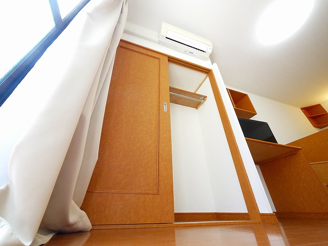 レオパレス大徳Ｃの収納|こまごまとしたものを収納できそうですね